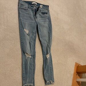 Eunina Distressed Blue Jeans mid rise